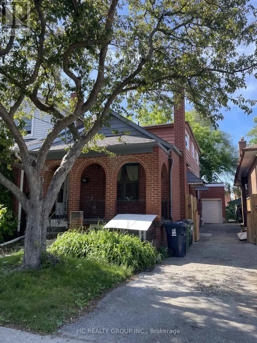 Upper - 48 Torrens Avenue, Toronto (Broadview North)